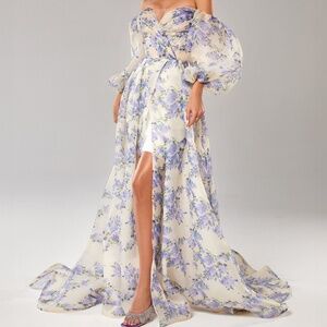 Mila Hydrangea Elegant floral puff sleeve maxi dress